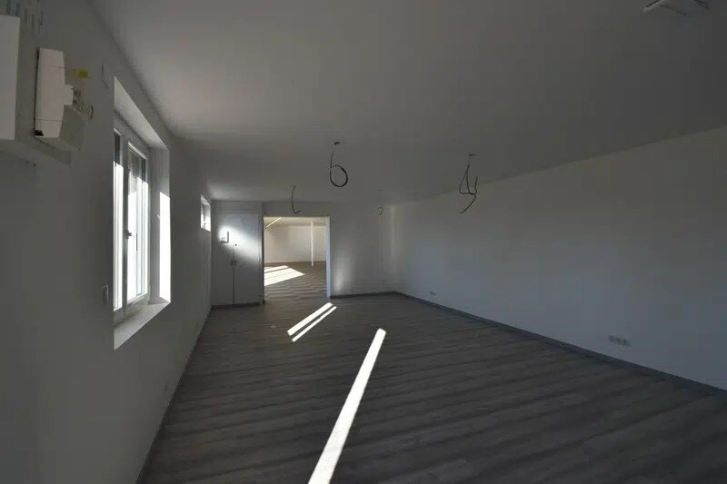 Local commercial dans Vitry-en-Charollais à louer - Photo intérieure – Image 2 sur 6