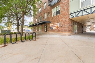 1550 Larpenteur Ave W, Falcon Heights, MN à louer Photo intérieure– Image 2 sur 22