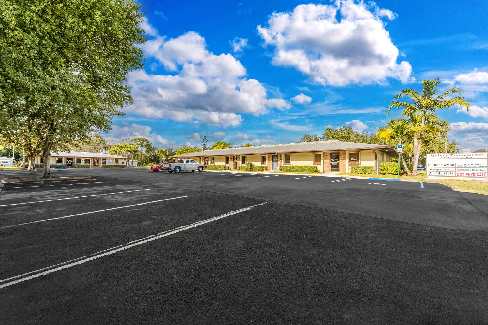 1803-1805 S 25th St, Fort Pierce, FL à vendre Photo de l’immeuble– Image 1 sur 32