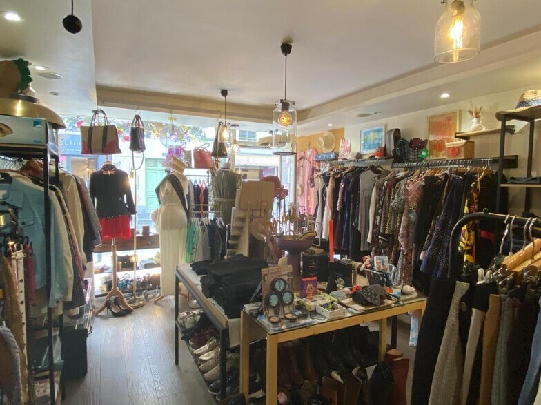 133 Rue De Charonne, Paris à louer - Photo de l’immeuble – Image 2 sur 6