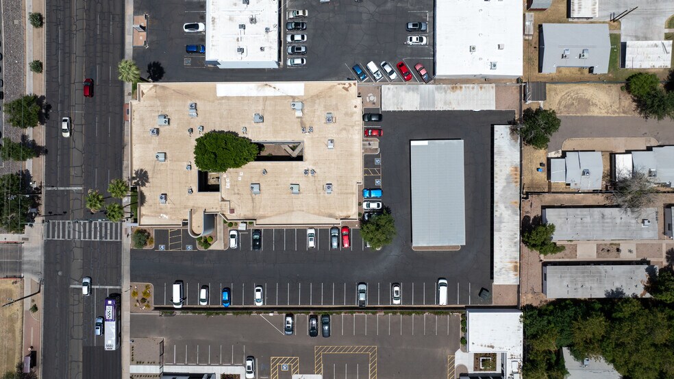 4201 N 16th St, Phoenix, AZ à louer - Photo de l’immeuble – Image 2 sur 8