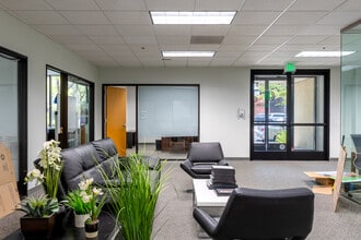 815 5th St, Santa Rosa, CA à louer Photo de l’immeuble– Image 2 sur 34