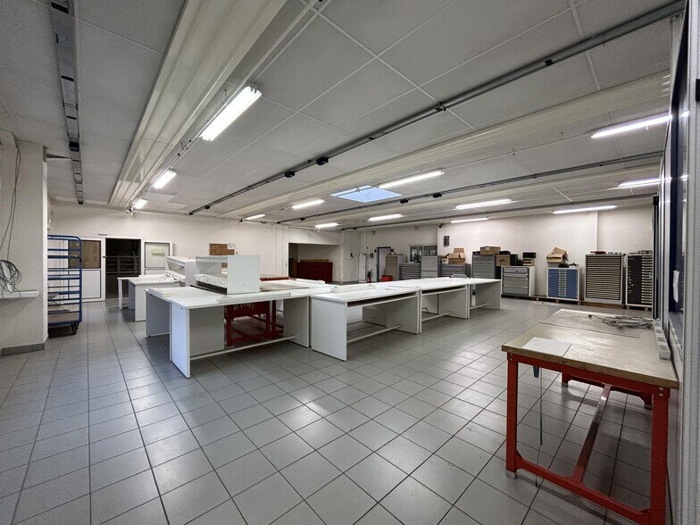 Local d'activités dans Cordemais à vendre - Photo de l’immeuble – Image 2 sur 3