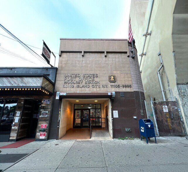 2268 31st St, Astoria, NY à vendre - Photo de l’immeuble – Image 1 sur 5