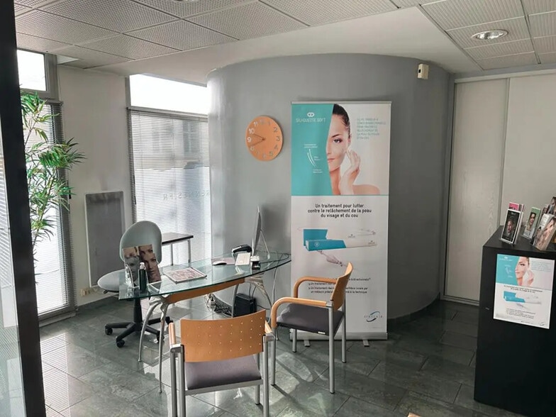 Bureau dans Rennes à vendre - Photo de l’immeuble – Image 2 sur 9