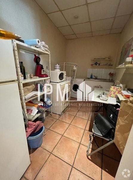 Local commercial dans Marseille à louer Photo intérieure– Image 1 sur 4