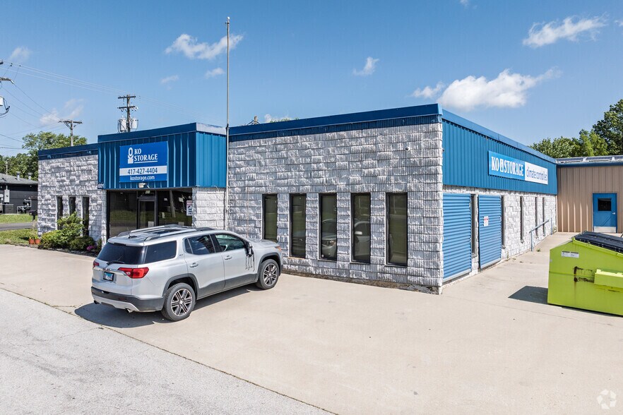 601 E South St, Ozark, MO à vendre - Photo principale – Image 1 sur 7