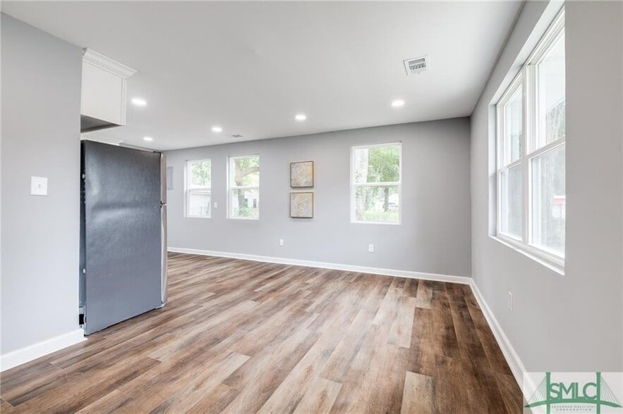 506 E Montgomery Cross Rd, Savannah, GA à vendre - Photo intérieure – Image 3 sur 9