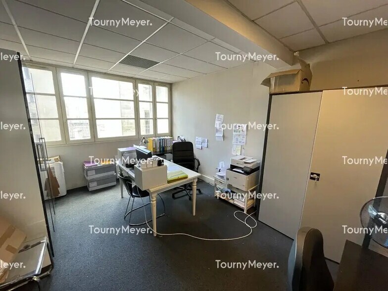 Bureau dans Bordeaux à louer - Photo de l’immeuble – Image 3 sur 5