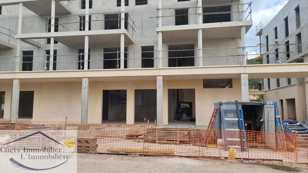 Local commercial dans La Farlède à vendre - Photo de l’immeuble – Image 3 sur 4