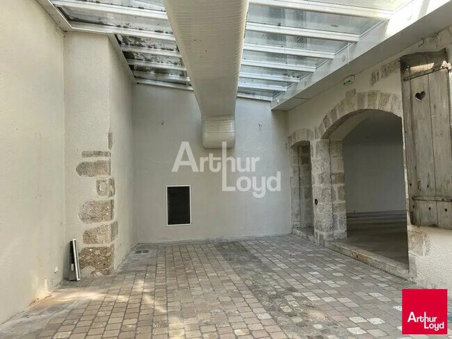 Plus de détails pour Local commercial à louer