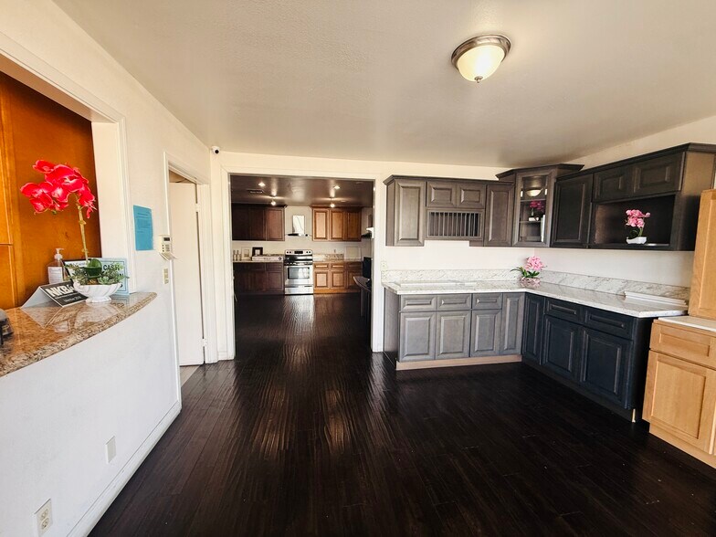 1170 Wright Way, City Of Industry, CA à vendre - Photo de l’immeuble – Image 2 sur 8