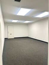 611 S Catalina St, Los Angeles, CA à louer Photo intérieure– Image 1 sur 3