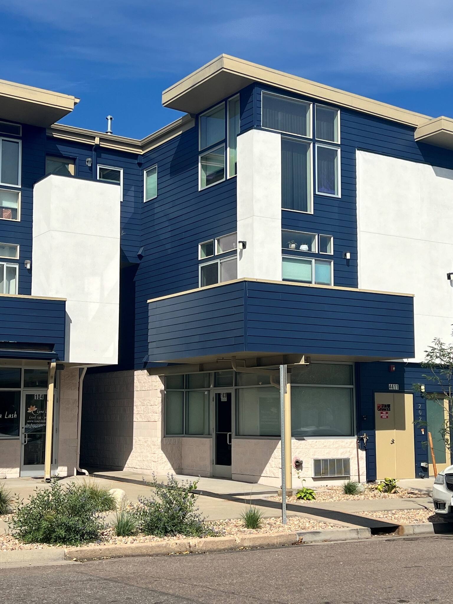 4411 Yates St, Denver, CO à louer Photo de l’immeuble– Image 1 sur 6