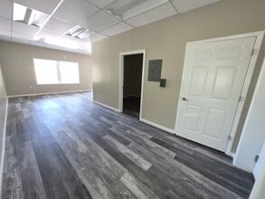 405 Rose St, Sanford, NC à louer Photo intérieure– Image 1 sur 6