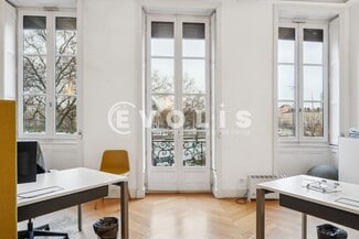 Plus de détails pour 20 Place Tolozan, Lyon - Logement à vendre
