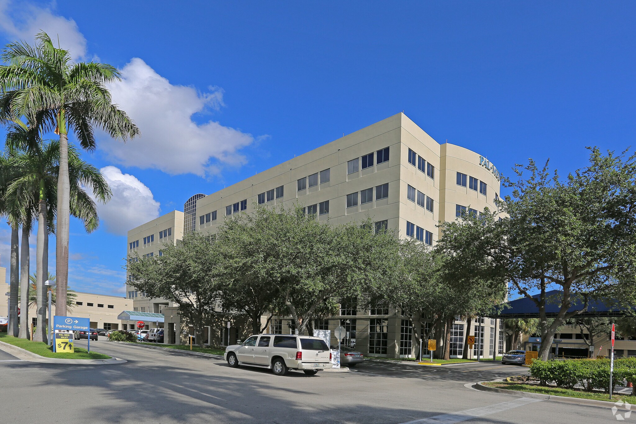 7150 W 20th Ave, Hialeah, FL à louer Photo principale– Image 1 sur 2