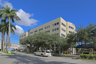 Plus de détails pour 7150 W 20th Ave, Hialeah, FL - Bureau/Médical, Local commercial à louer