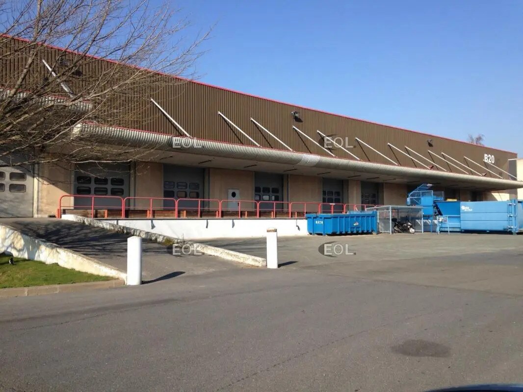 Industriel/Logistique dans Gennevilliers à louer Photo de l’immeuble– Image 1 sur 5