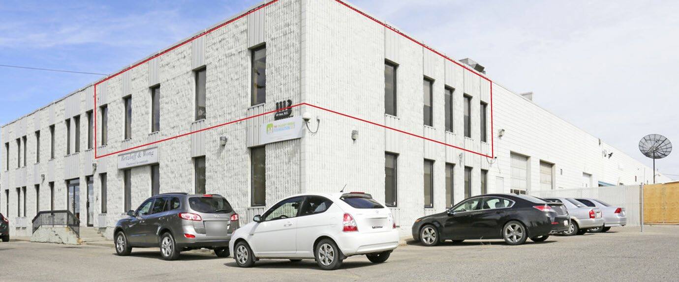 1112 40th Ave NE, Calgary, AB à louer Photo de l’immeuble– Image 1 sur 3