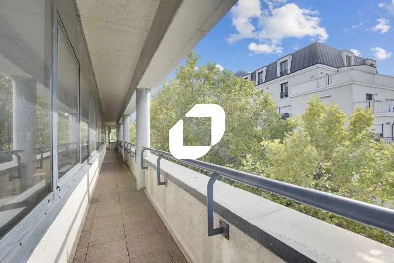Bureau dans La Garenne-Colombes à vendre - Photo de l’immeuble – Image 2 sur 23