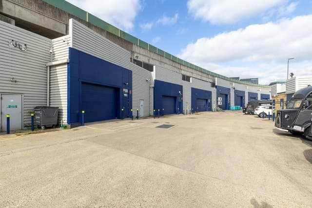 Linford St, Londres à louer Photo de l’immeuble– Image 1 sur 3