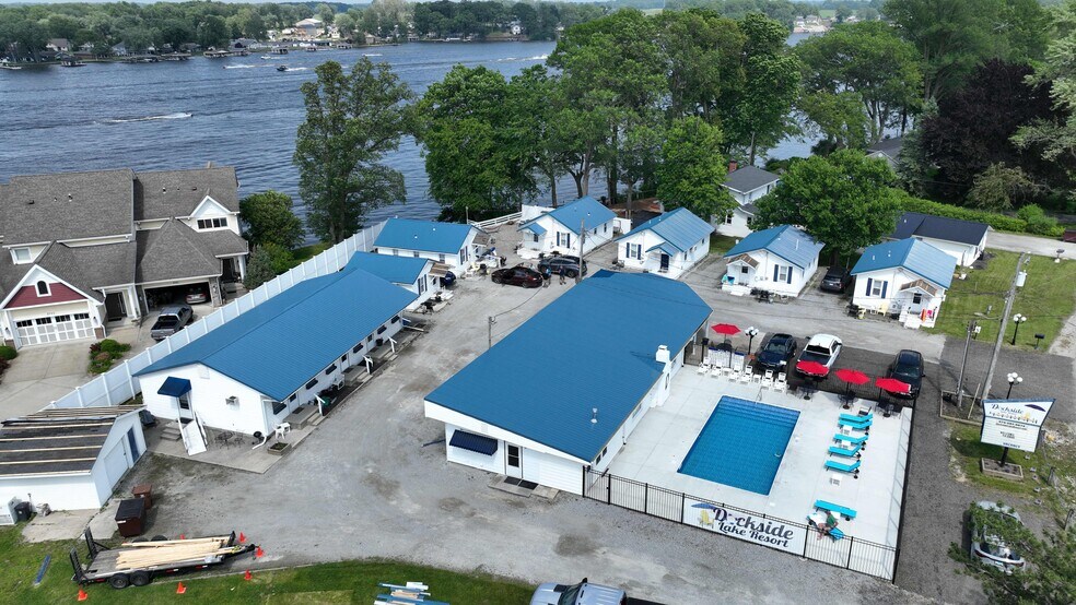 4849 E Indiana Beach Rd, Monticello, IN à vendre - Photo de l’immeuble – Image 2 sur 11