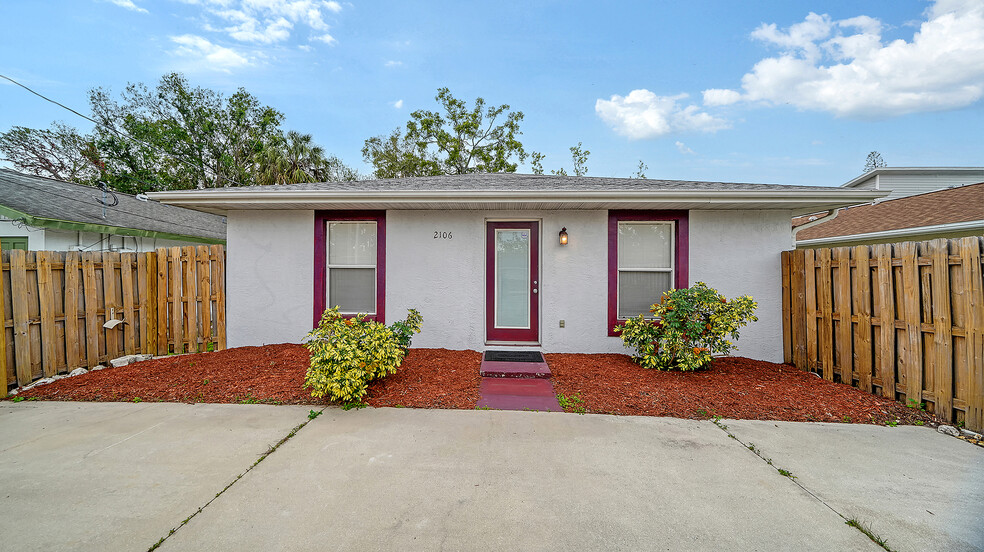 2106 Roselawn St, Sarasota, FL à vendre - Photo principale – Image 1 sur 34