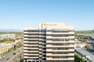 21300 Victory Blvd, Woodland Hills, CA - VUE AÉRIENNE vue de carte - Image1