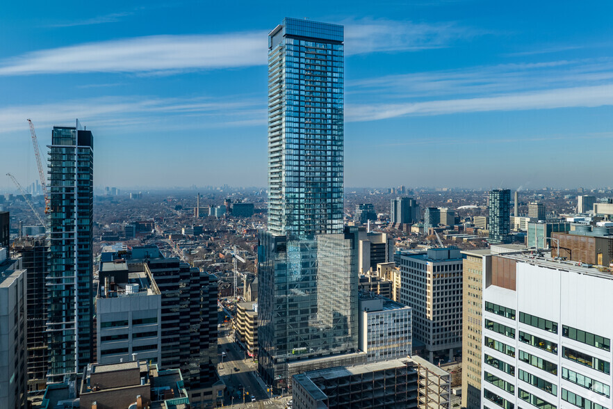 480 University Ave, Toronto, ON à louer - Photo principale – Image 1 sur 26