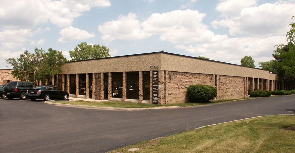 5100 Newport Dr, Rolling Meadows, IL à vendre - Photo de l’immeuble – Image 2 sur 7