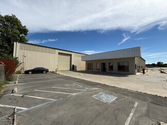 Plus de détails pour 2400 Cooper Ave, Merced, CA - Industriel/Logistique à vendre