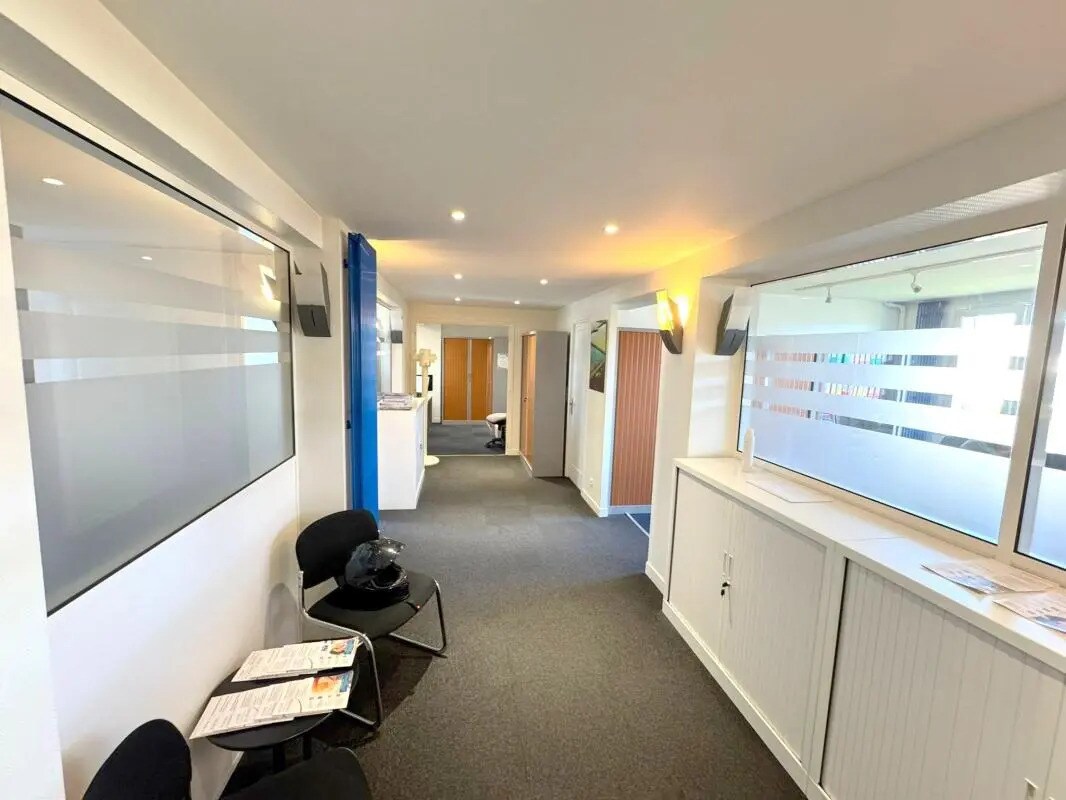 Bureau dans Versailles à louer Photo intérieure– Image 1 sur 9