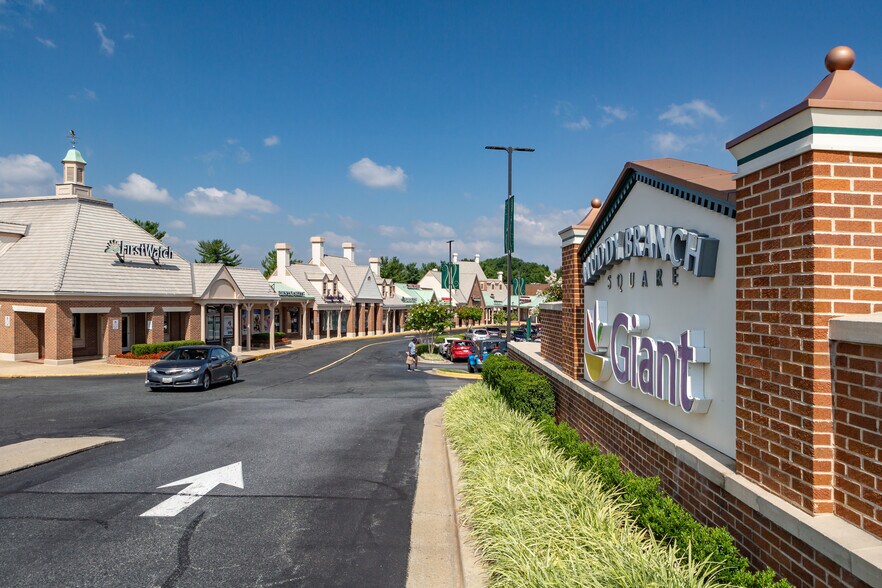 800 Muddy Branch Rd, Gaithersburg, MD à louer - Photo de l’immeuble – Image 3 sur 23