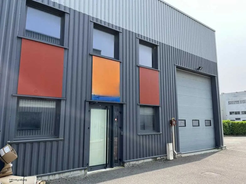 260 Rue Du Companet, Rillieux-la-Pape à louer - Photo de l’immeuble – Image 2 sur 22