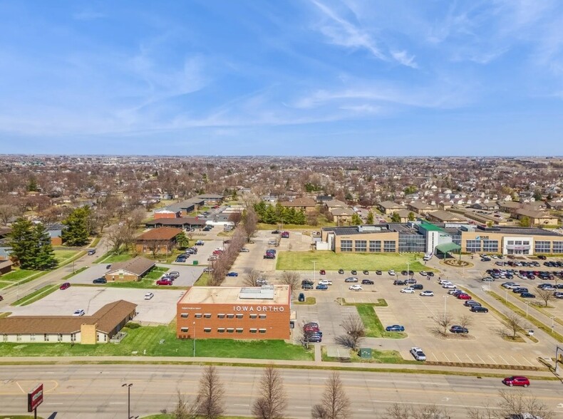 101 NE Trilein Dr, Ankeny, IA à louer - Aérien – Image 2 sur 8
