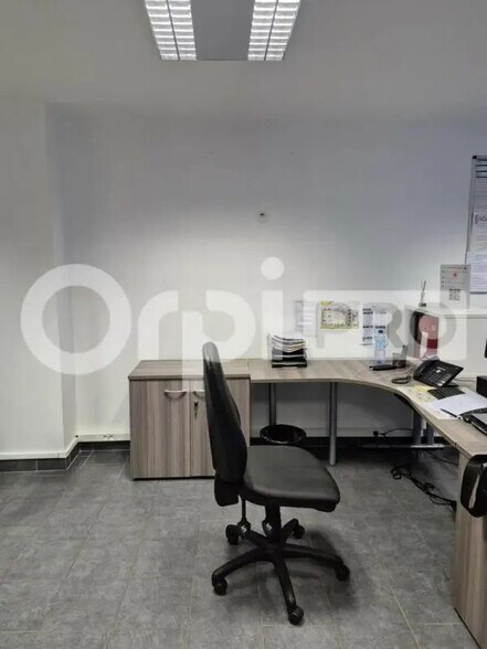 Bureau dans Épernay à louer - Photo intérieure – Image 2 sur 6