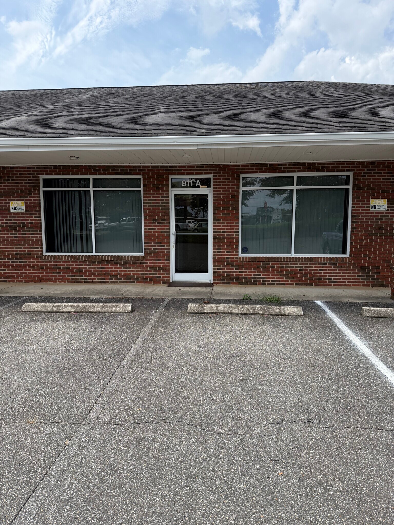811-813 S Oakland St, Gastonia, NC à louer Photo de l’immeuble– Image 1 sur 13
