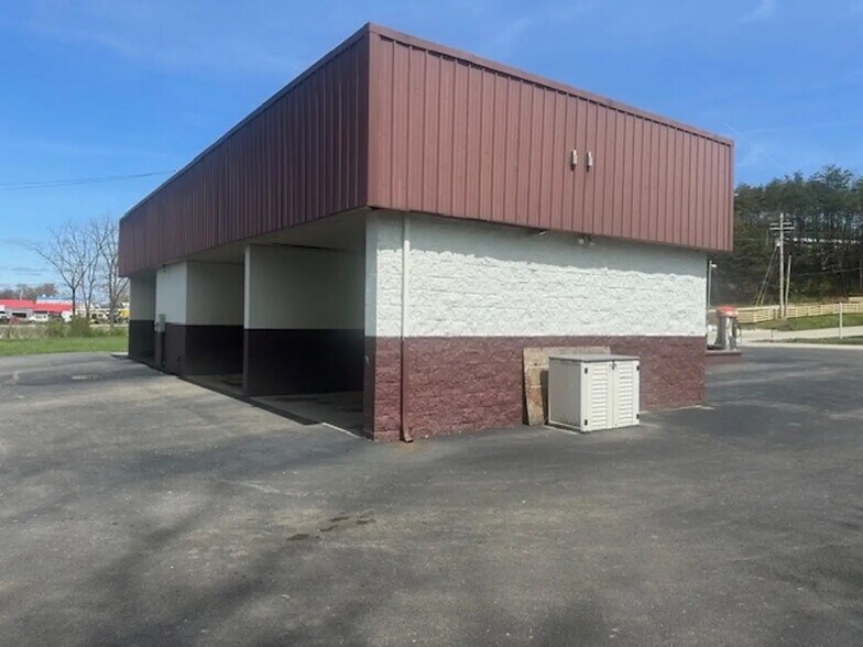 10326 Battlefield Memorial Hwy, Berea, KY à vendre - Photo de l’immeuble – Image 2 sur 3