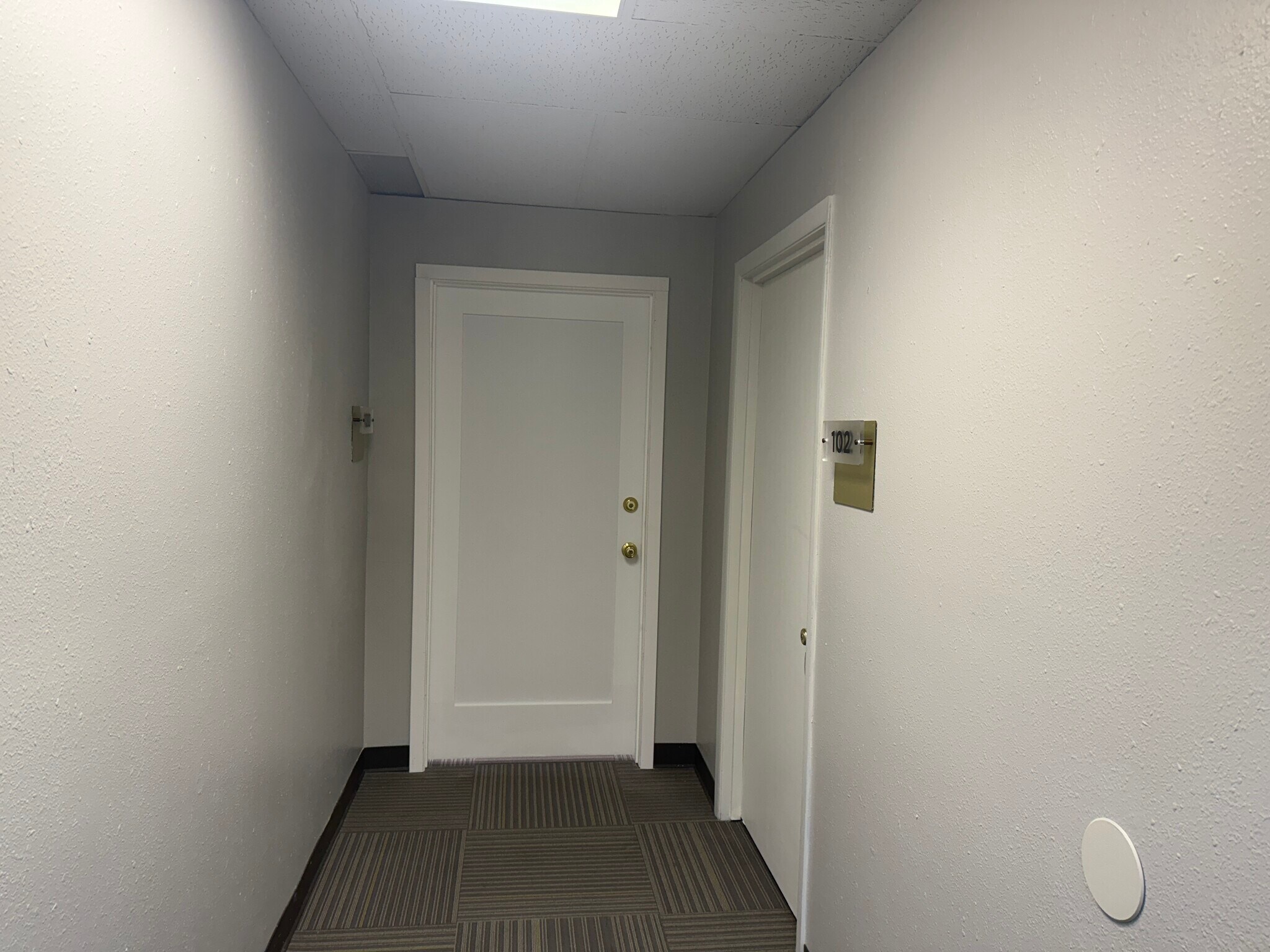 2090 E 104th Ave, Thornton, CO à louer Hall d’entrée– Image 1 sur 10