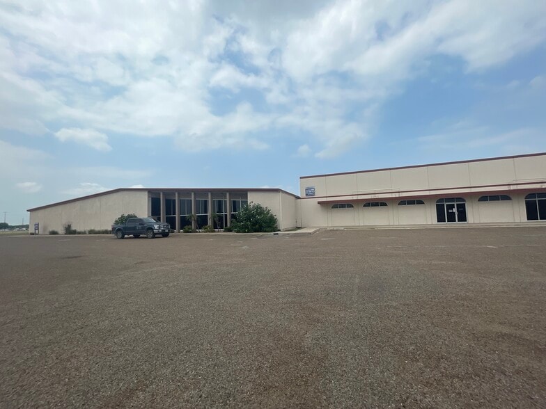 1000 W US Highway 77, San Benito, TX à louer - Photo principale – Image 1 sur 37