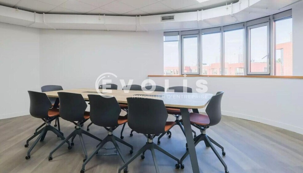 Bureau dans Meudon à louer - Photo intérieure – Image 1 sur 13