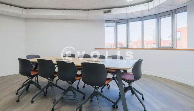 Plus de détails pour Bureau à louer