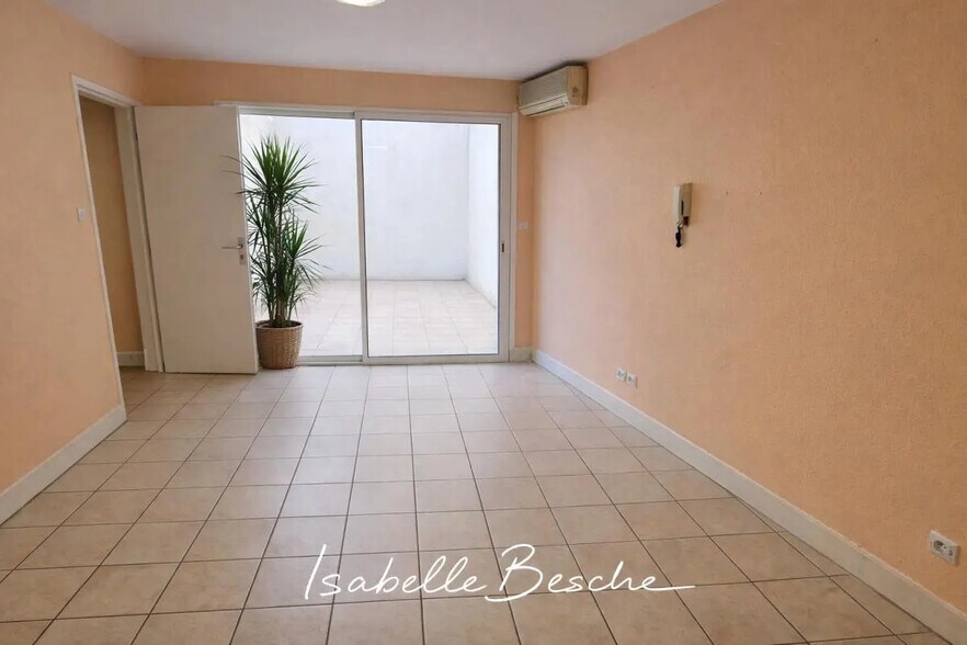 Bureau dans Bordeaux à vendre - Photo de l’immeuble – Image 3 sur 5