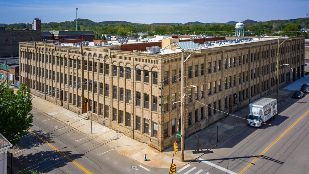 219 N Columbus St, Lancaster, OH à louer - Photo principale – Image 1 sur 15