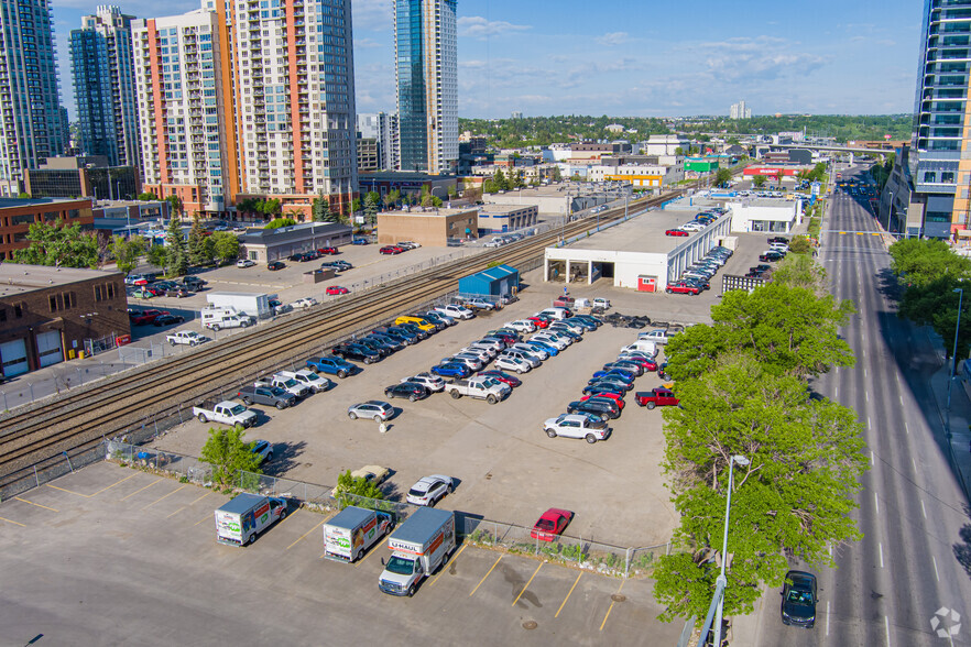 1009D 9th Ave SW, Calgary, AB à vendre - Photo de l’immeuble – Image 3 sur 4
