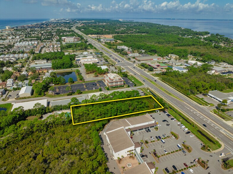 1.3 Acres Emerald Coast Pkwy, Miramar Beach, FL à vendre - Photo de l’immeuble – Image 1 sur 4