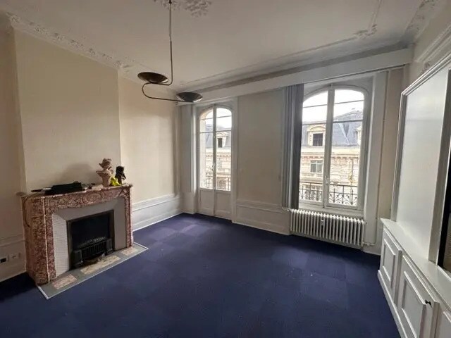 Bureau dans Saint-Étienne à vendre - Photo de l’immeuble – Image 3 sur 6
