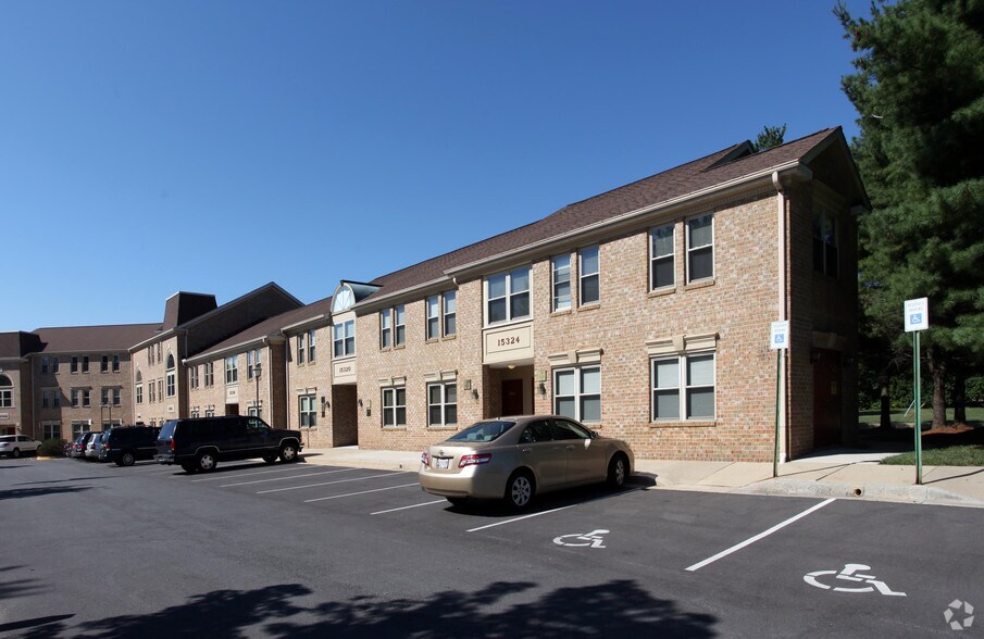 15300-15404 Spencerville Ct, Burtonsville, MD à vendre - Photo de l’immeuble – Image 3 sur 35