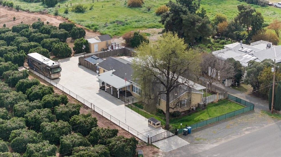 23547 Avenue 184, Porterville, CA à vendre - Photo de l’immeuble – Image 2 sur 19